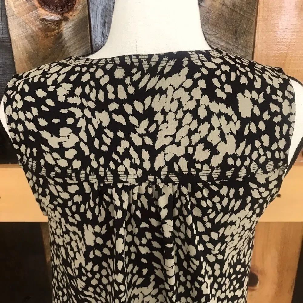 TART draped front sleeveless top, size S - Picture 5 of 5